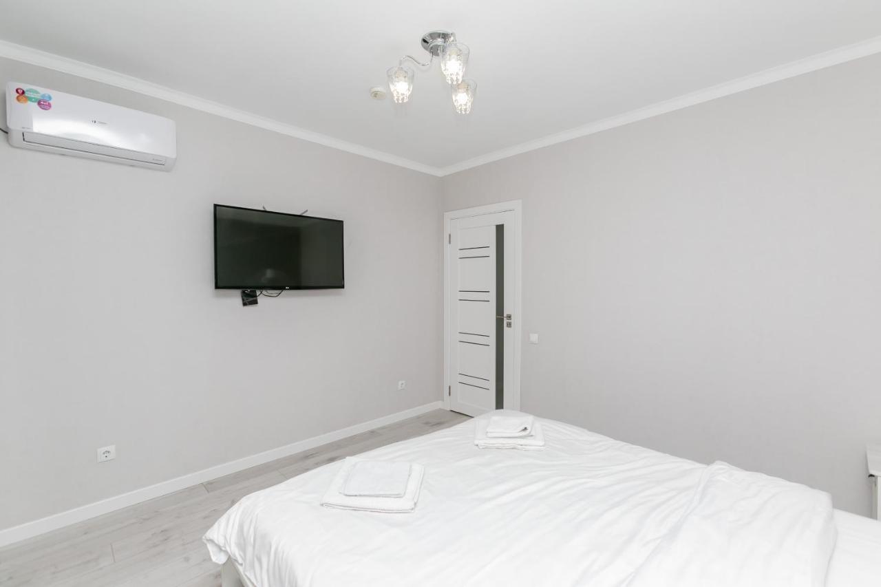 Apartament in zona Centrala si Parc Chişinău Esterno foto