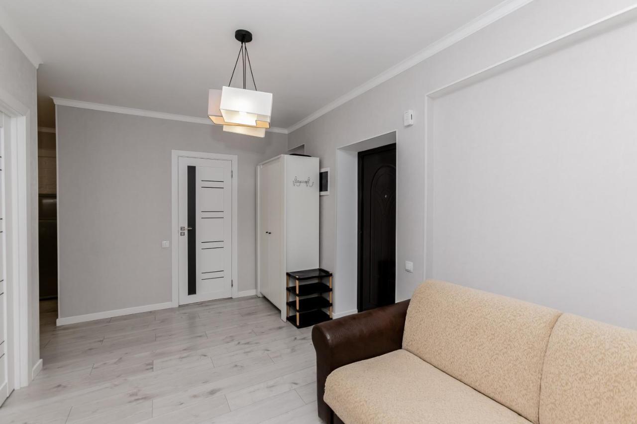 Apartament in zona Centrala si Parc Chişinău Esterno foto